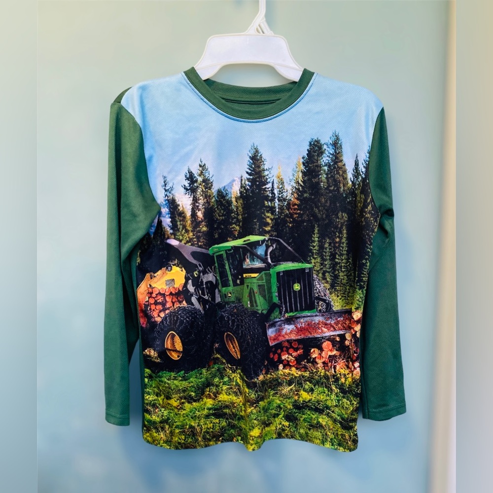 John Deere Long Sleeve Tee | Boys Youth | Size Medium | Country Western